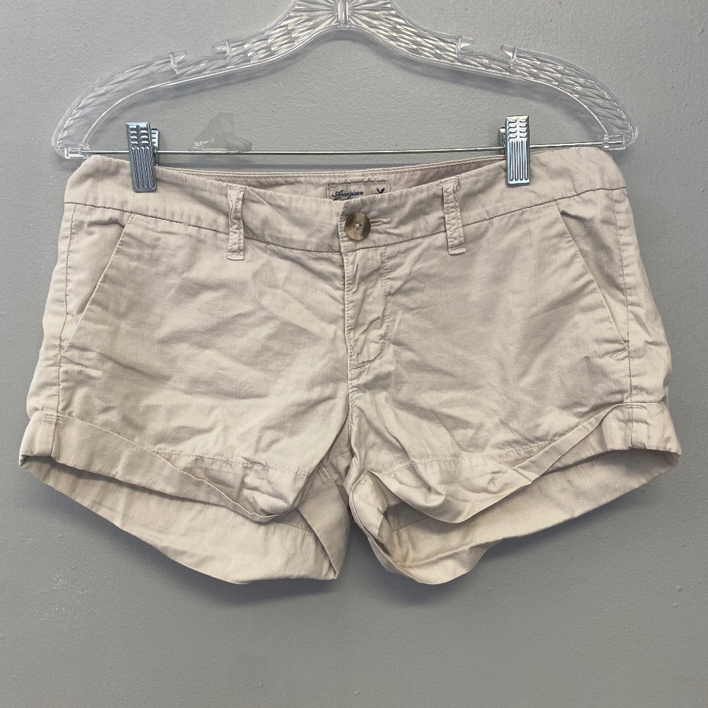 American Eagle Outfitters Khaki Chino Bootie Shorts Size 4